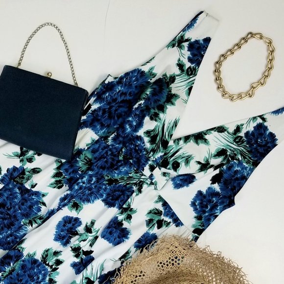 FIND THESE BEAUTIES & SO MUCH MORE IN MY CLOSET! - Picture 2 of 5